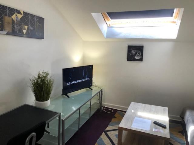 Le Victor Hugo 4 D Et Sa Pizza Offerte Apartment Aurillac Exterior photo